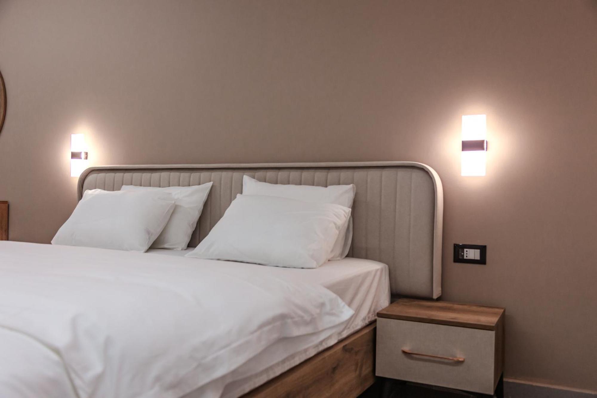 Mon Prive Apartment Тирана Екстер'єр фото